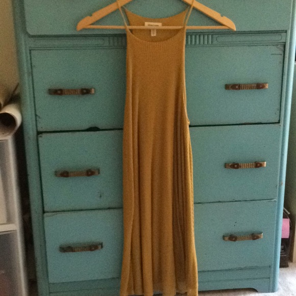 Urban Outfitters Dresses & Skirts - Urban Outfitters swing dress🌻